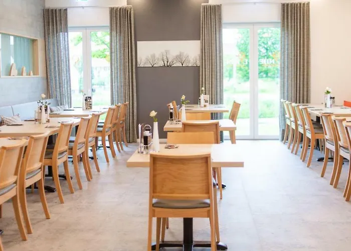 Hotel Linde - Blum 3*